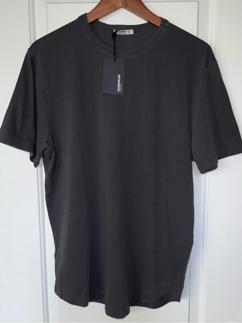 Buck Mason NWT Venice Wash Slub Curved Hem Tee in "Coal"